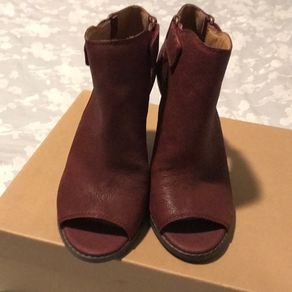 Lucky Brand Shoes - NWOT Lucky Brand Laciann Burgundy Leather boot